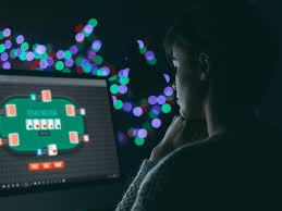 Want to earn quick money? Chose Qqpoker as your companion!!